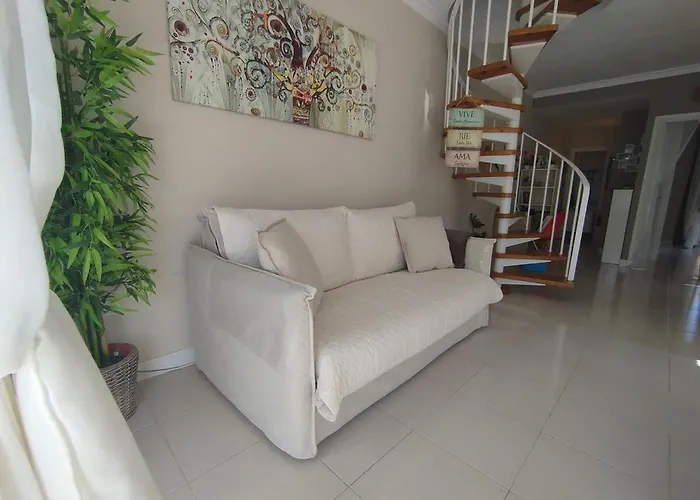 Apartment A Bright With A Pool *