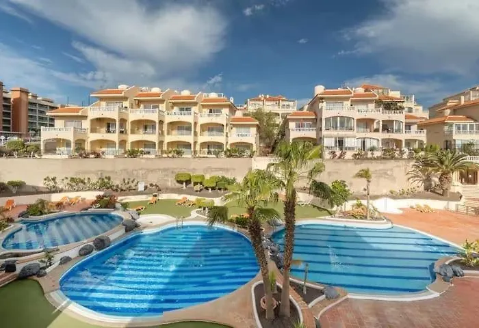 A Bright With A Pool Apartament San Miguel de Abona